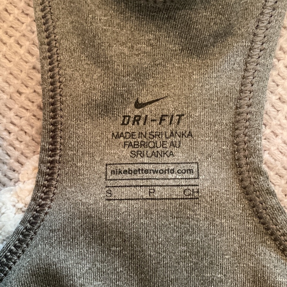 Seamless Nike Sports Bra - Picture 4 of 4